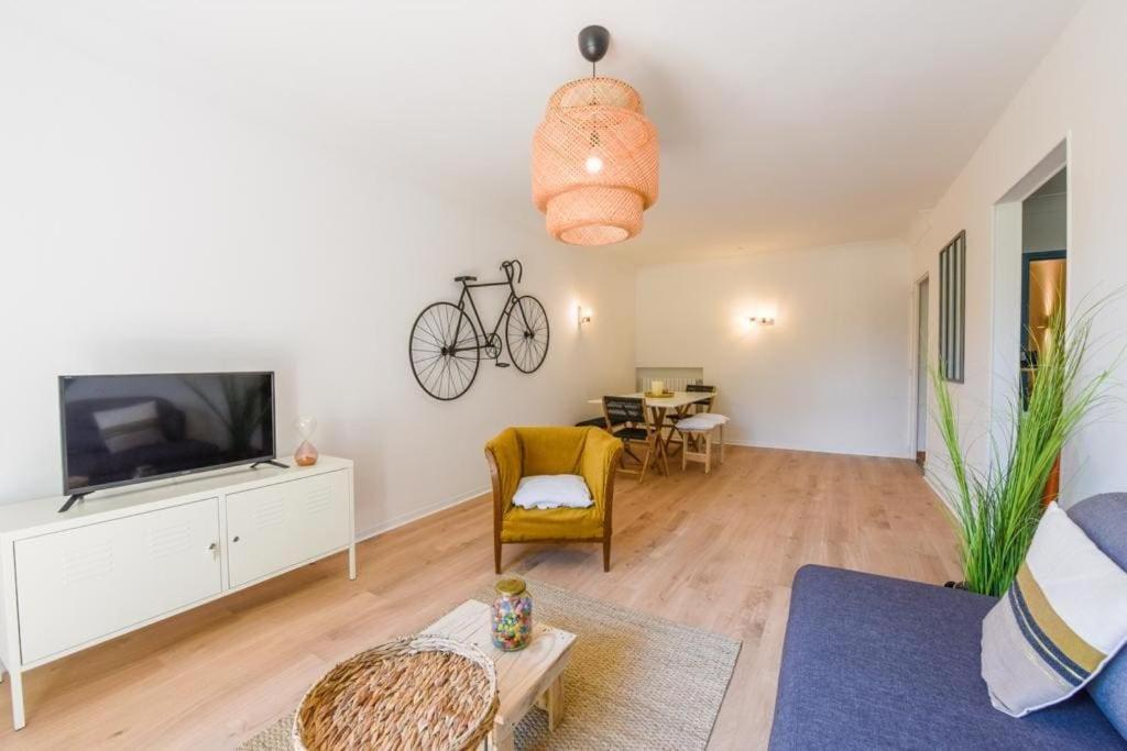 Charmant Logement Plein Pied Au Coeur Du Village 카스텔쿨리에르 외부 사진